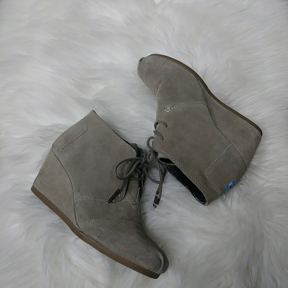 Toms Shoes - Toms wedges size 7